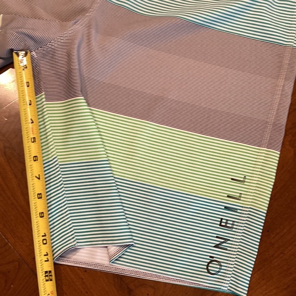 O’NEILL Mens Board Short - size 40” waist - Picture 13 of 13